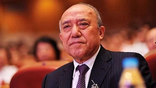 鲁冠球吃瓜,吃瓜群众的智慧与力量