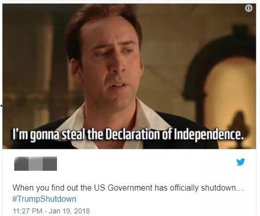 吃瓜群众演到极致,全民狂欢的娱乐盛宴