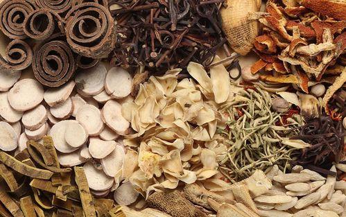 吃中药可以吃咸瓜嘛女性,咸瓜可否同食？